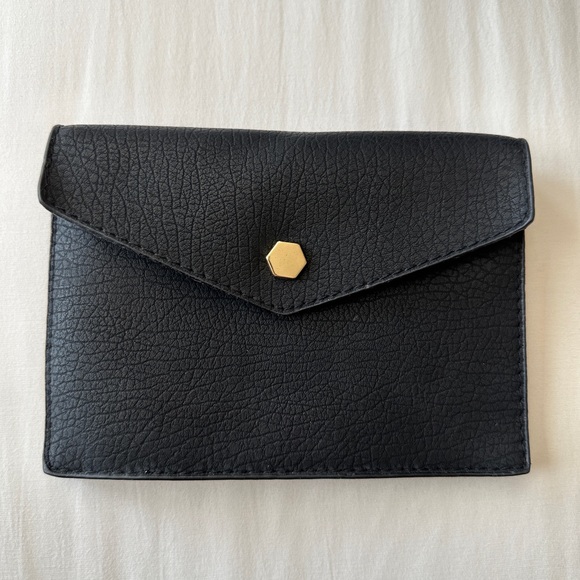 ✨BNWT Chelsea 28 Nordstrom Large Faux Black Tote Bag BONUS Clutch and Wallet✨ - Picture 7 of 17